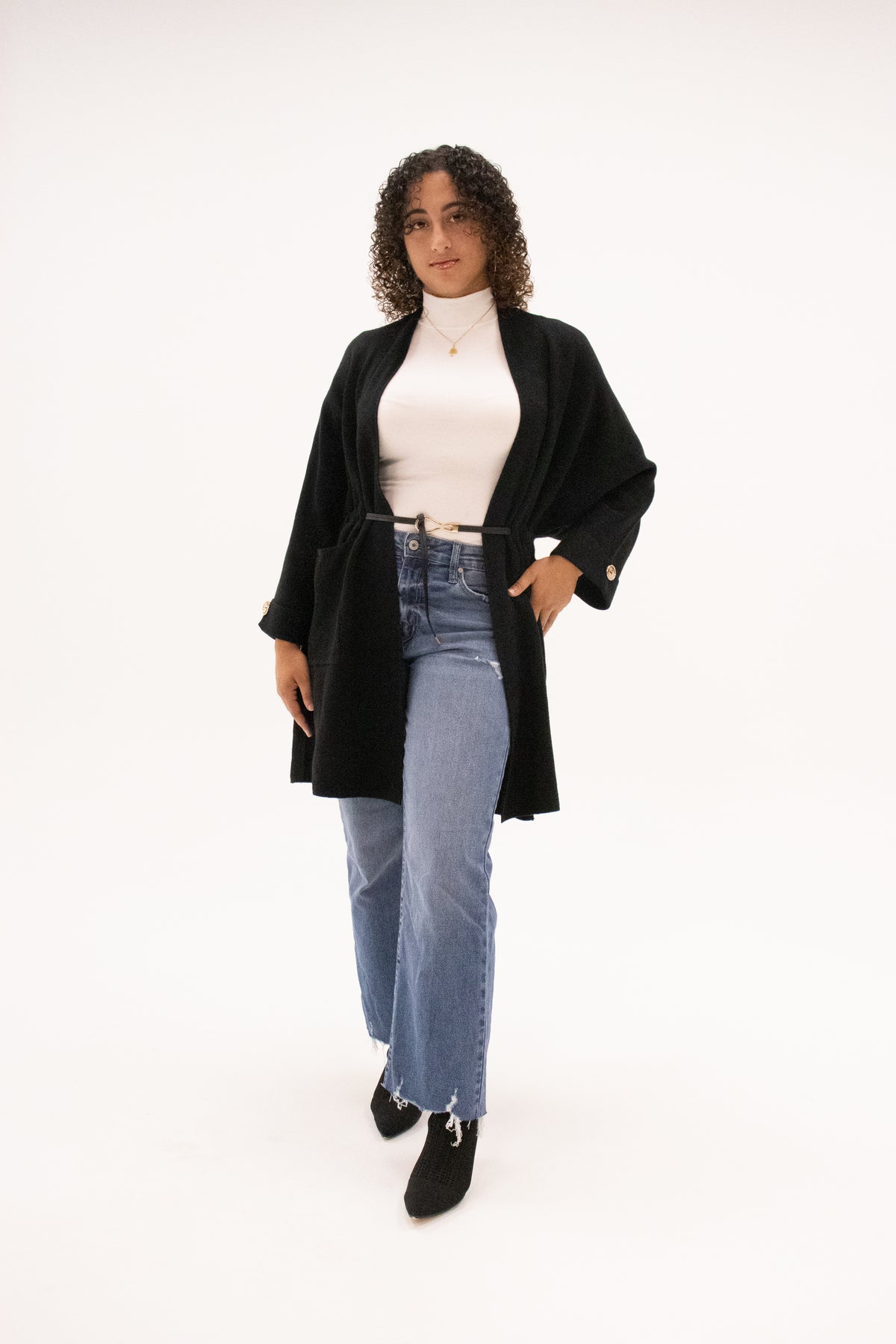 Brulé Light Knit Long Cardigan With Leather Belt